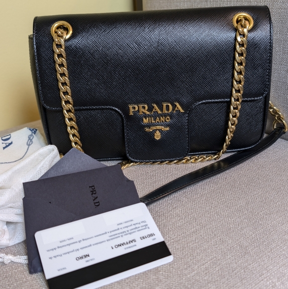 🚨 SOLD 🚨 Off Parada saffiano EUC - Picture 2 of 13